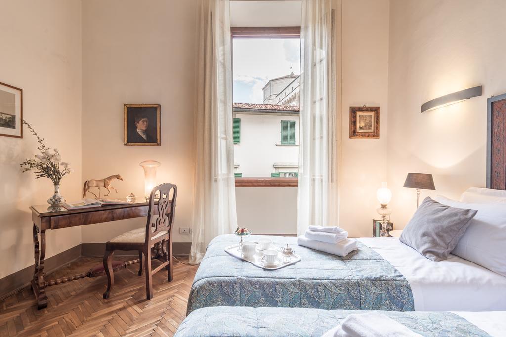 Ferienwohnung Luxury Petra San Frediano By Mmega Florenz Exterior foto