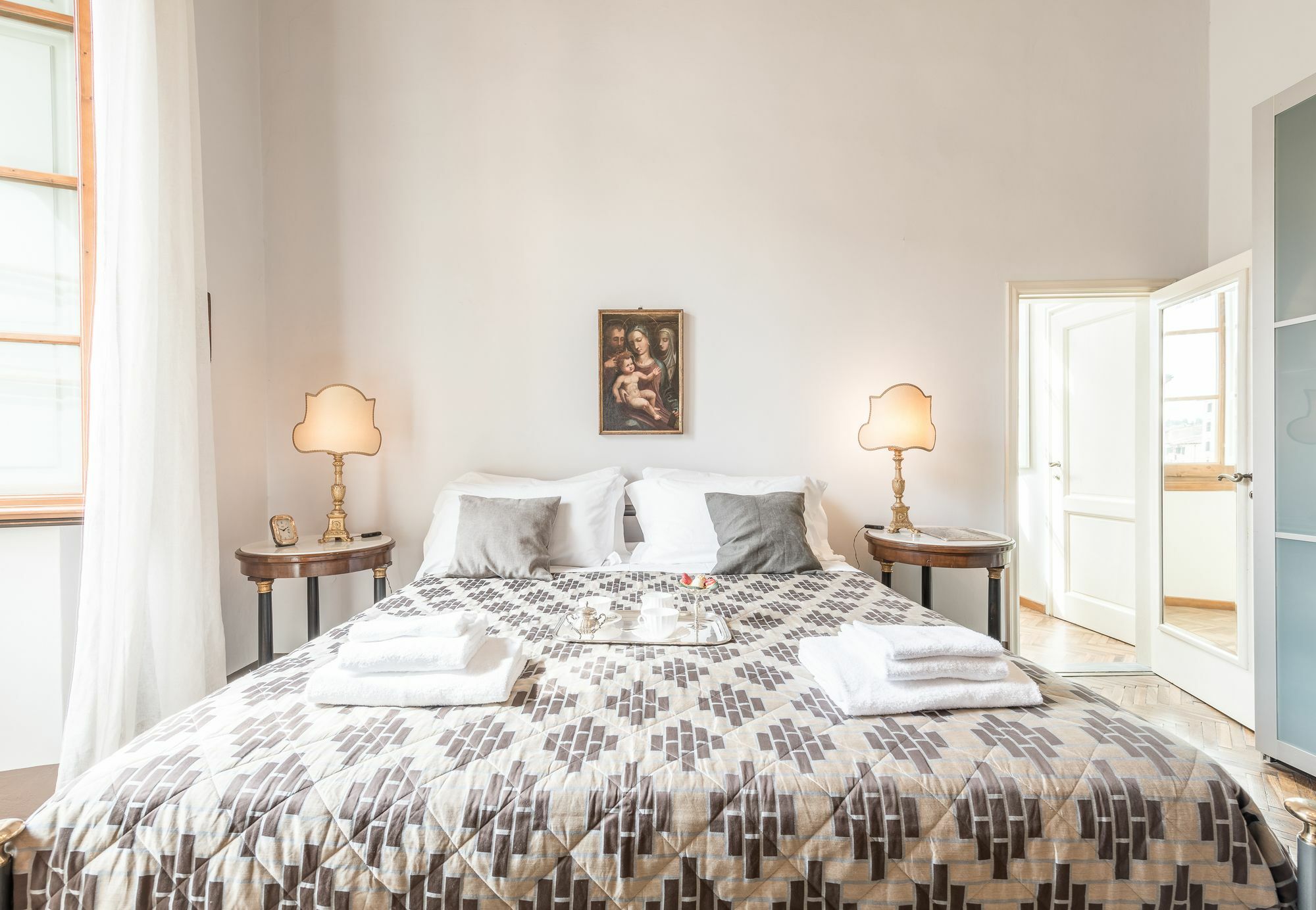 Ferienwohnung Luxury Petra San Frediano By Mmega Florenz Exterior foto